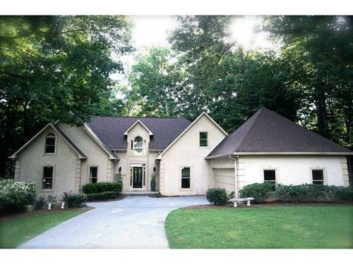 2853 Clary Hill Drive Ne, Roswell, GA 30075