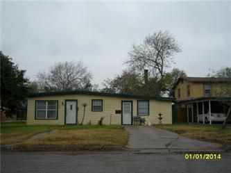 423     West Avenue A, Kingsville, TX 78363