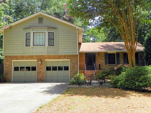 357 Cascade Drive Sw, Lilburn, GA 30047