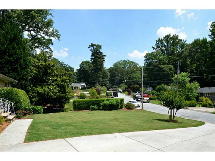 2768 Winding Lane Ne, Atlanta, GA 30319