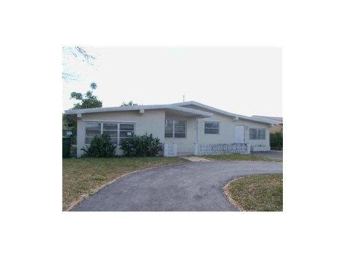 8440 NW 15 CT, Hollywood, FL 33024