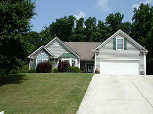 6732 Carriage Walk Lane, Flowery Branch, GA 30542