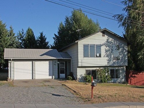 560 11th Street NE, East Wenatchee, WA 98802