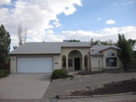 6284 Apache Plume Rd NE, Rio Rancho, NM 87144