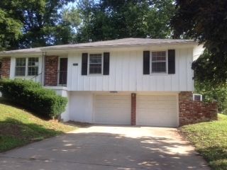 404 Allen St, Buckner, MO 64016