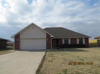 2417  Stone Glen Dr, El Reno, OK 73036