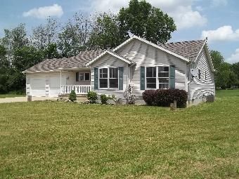 27 Senior Dr, Greenwich, OH 44837