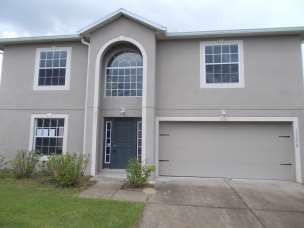 13238 Waterford Castle Dr, Dade City, FL 33525