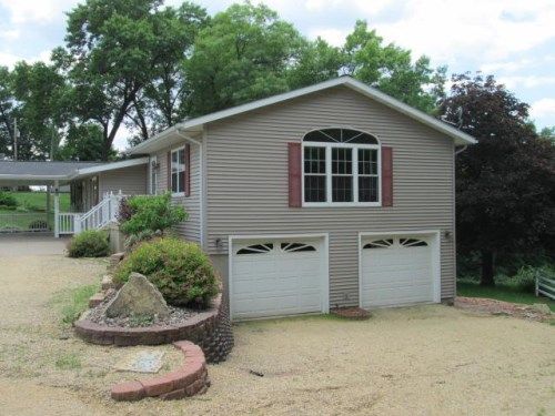 5923 Dietrich Hts, Cassville, WI 53806