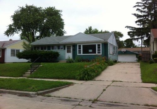 8034 W Medford Ave, Milwaukee, WI 53218