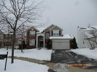 2212 Wilson Creek Cir, Aurora, IL 60503