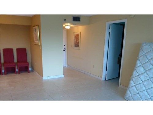 900 SAINT CHARLES PL # 510, Hollywood, FL 33026