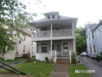 20 N Saint James St, Waukegan, IL 60085