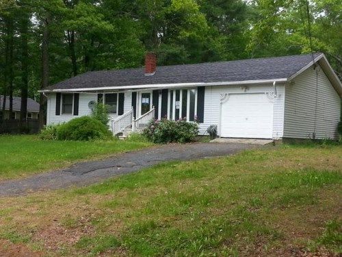 40 Woodside Road, Spencer, MA 01562