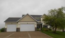 414 Richard Dr New Market, MN 55054