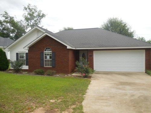 22 Miller St, Cowarts, AL 36321