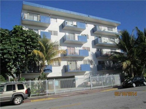 7101 BYRON AV # 305, Miami Beach, FL 33141