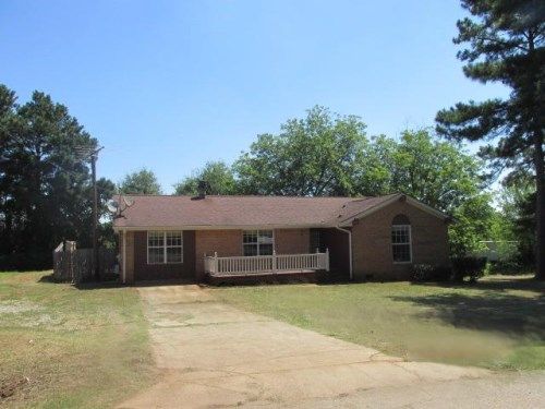 807 Sheffield Ln, Washington, GA 30673