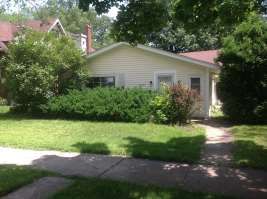 2403 Hastings Ave, Evanston, IL 60201