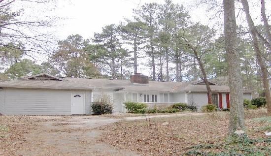 2124 Kinridge Road, Marietta, GA 30062