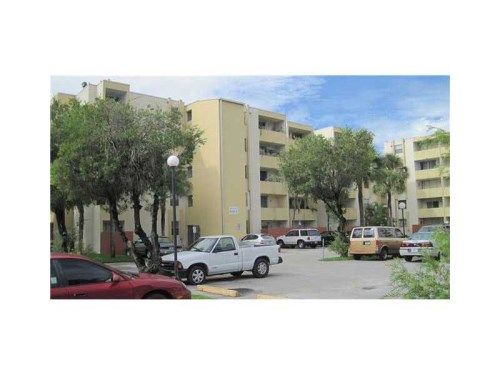 10000 NW 80 CT # 2119, Hialeah, FL 33016