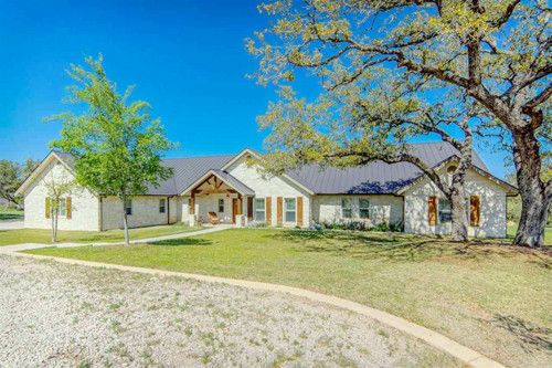 2731 Fall Creek Road, Spicewood, TX 78669