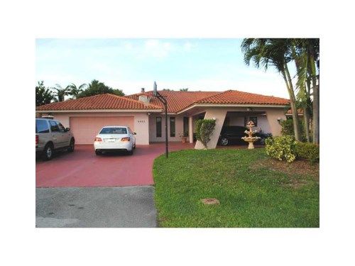 9993 NW 130 ST, Hialeah, FL 33018