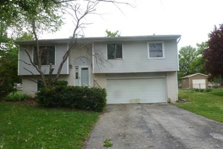 315 W Debby Dr, Mt Zion, IL 62549