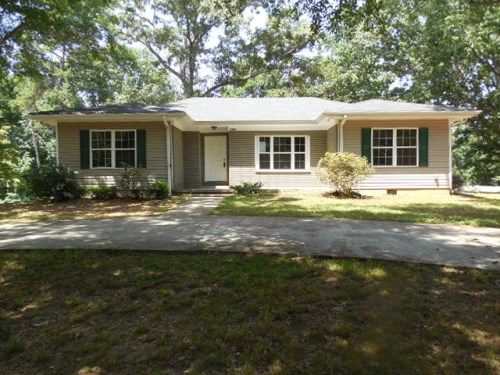 3704 Bolding Rd, Flowery Branch, GA 30542