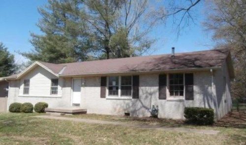 211 Tobacco Road, Clarksville, TN 37042