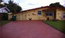 7913 MADEIRA ST Hollywood, FL 33023