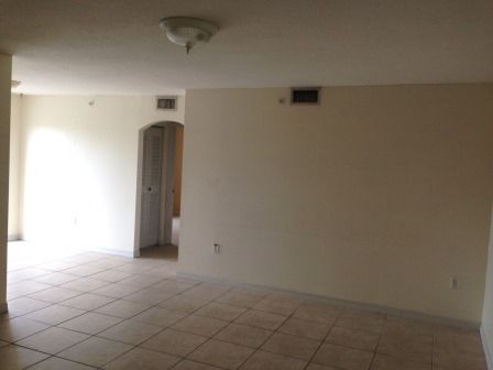 3201 W Flagler St Apt 202, Miami, FL 33135