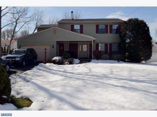 832 CLAY AVE, Langhorne, PA 19047