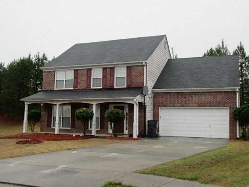 818 Castlebrooke Way, Lawrenceville, GA 30045