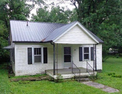 108 Adams Street, Mc Minnville, TN 37110