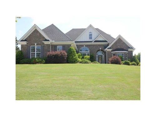 425 Thomas Drive, Loganville, GA 30052