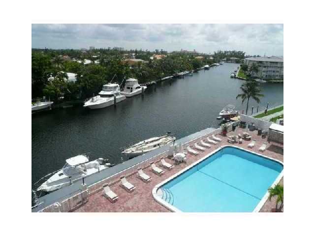 401 GOLDEN ISLES DR # 705, Hallandale, FL 33009