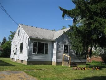 836 E. Robinson St, North Tonawanda, NY 14120