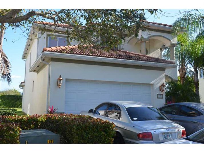 1121 CENTER STONE LN, West Palm Beach, FL 33404