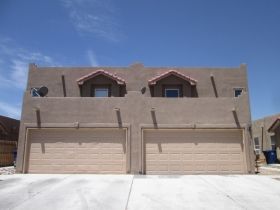 727 Mesa Del Rio St NW, Albuquerque, NM 87121