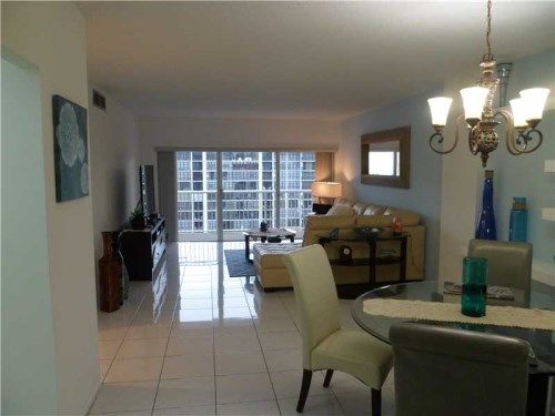 1985 S OCEAN DR # 11J, Hallandale, FL 33009