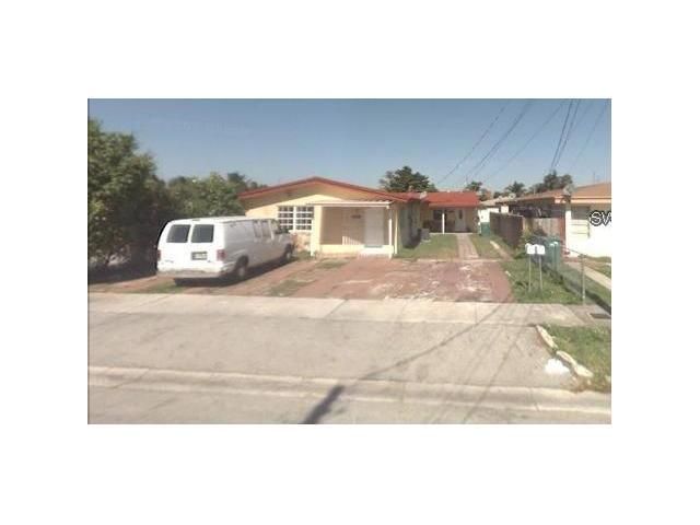 11007 SW 3 ST, Miami, FL 33174