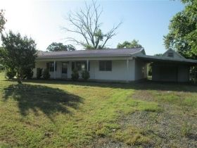 496 Mitchell Rd., Atoka, OK 74525