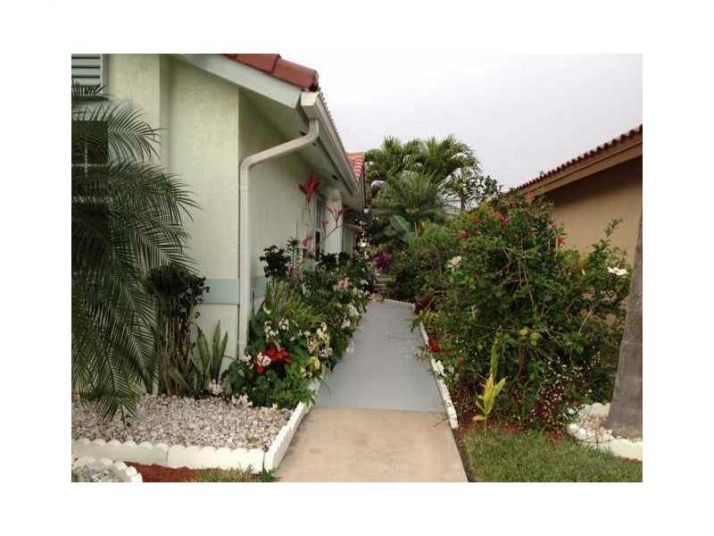 3431 121ST AV, Fort Lauderdale, FL 33323