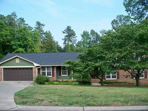 295 Meadowood Drive, Roswell, GA 30075