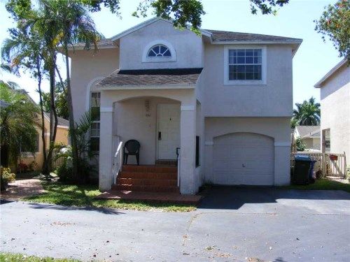 11862 NW 13 ST, Hollywood, FL 33026