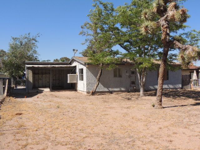 16019 Smoketree Street, Hesperia, CA 92345