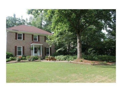 1657 Wood Thrush Way, Marietta, GA 30062