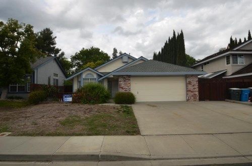 719 Violet Ln, Vacaville, CA 95687