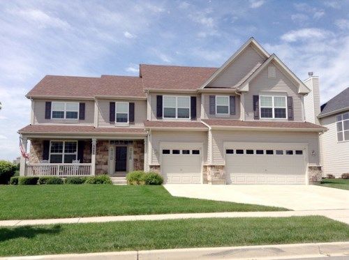 3095 HENRY Lane, Lake In The Hills, IL 60156